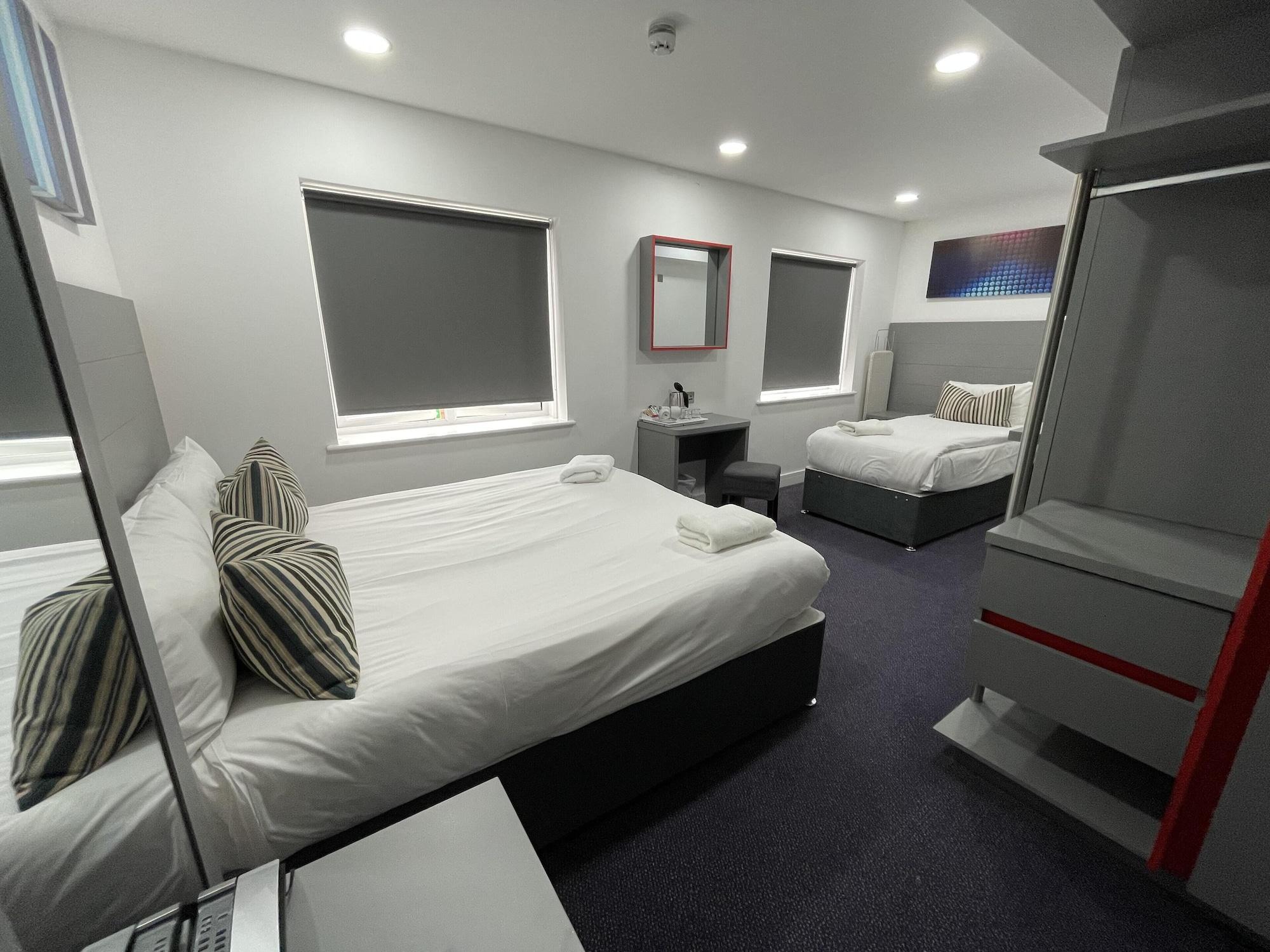 Ilford Hotel Goodmayes Екстериор снимка